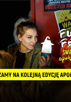 zdjęcie uczestników poprzedniej edycji Fun Fest dopiskiem "zapraszamy na kolejną edycję apokalipsy!" oraz logiem FUN FEST