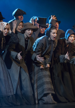 Zaspół Teatru Muzycznego w Poznaniu.