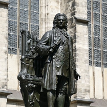 Zdjęcie pomnika Bacha w Lipsku.