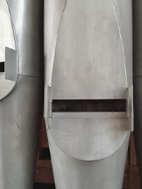 piszczałki organów.