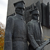 Na zdjęciu pomnik Powstańców Wielkopolskich w Poznaniu.