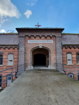 Zdjęcie wejścia do fortu.