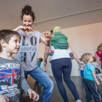 Na zdjęciu fragment warsztatów dla dzieci.