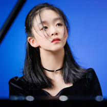 Na zdjęciu Tianyao Lyu.