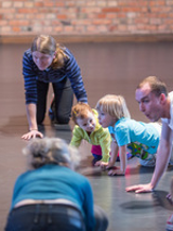 Na zdjęciu fragment warsztatów dla dzieci.