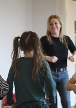 Na zdjęciu fragment warsztatów dla dzieci.