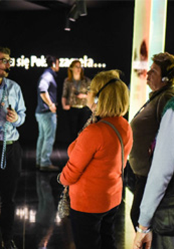 zwiedzanie ekspozycji