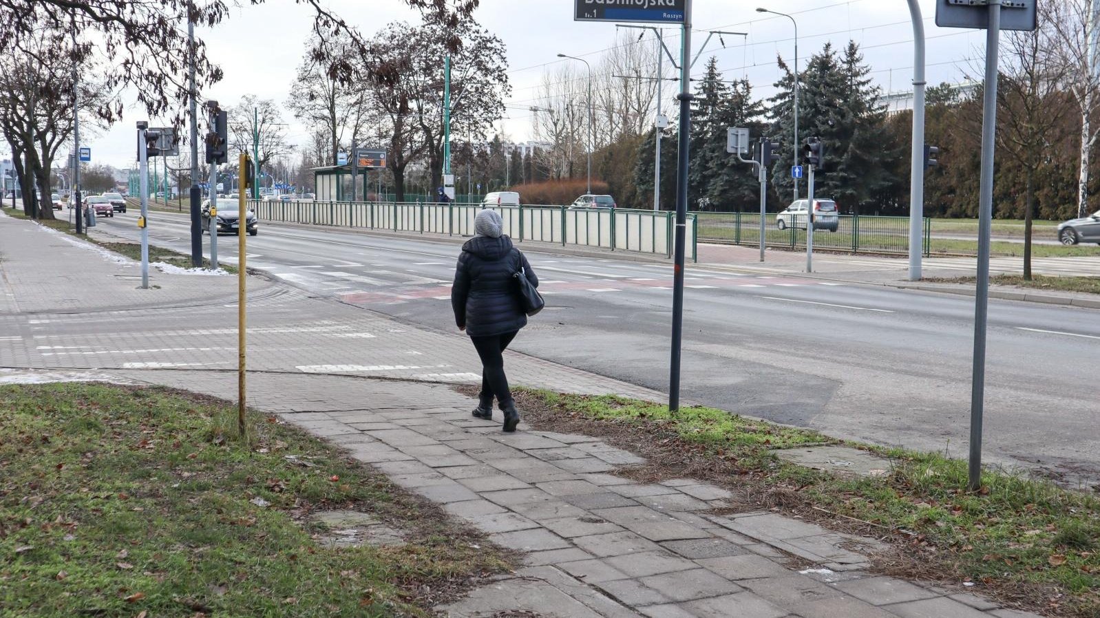 Galeria zdjęć pokazujących obecny stan drogi rowerowej - grafika artykułu