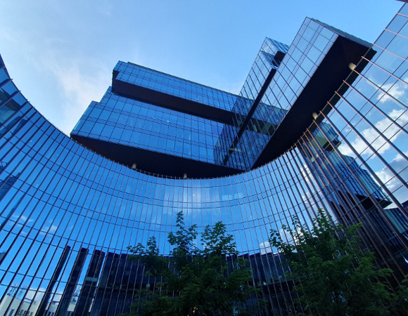 Na zdjęciu biurowiqec w Poznaniu