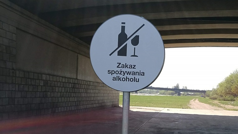 Strefy nad Wartą, gdzie dozwolone jest picie alkoholu, zostały oznakowane