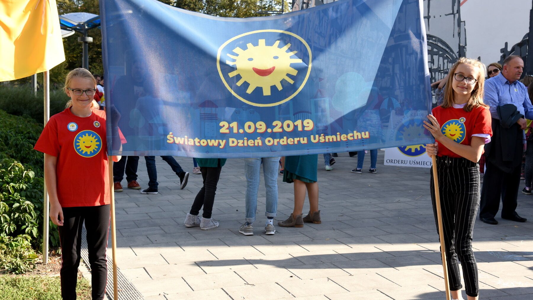 Alejka spacerowa w parku Starego Koryta Warty od soboty nosi imię Orderu Uśmiechu.