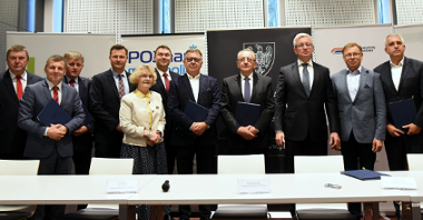 Od nowego roku Poznańska Kolej Metropolitalna dojedzie do Rogoźna i Wrześni. Podpisano porozumienie z kolejnymi gminami i powiatami