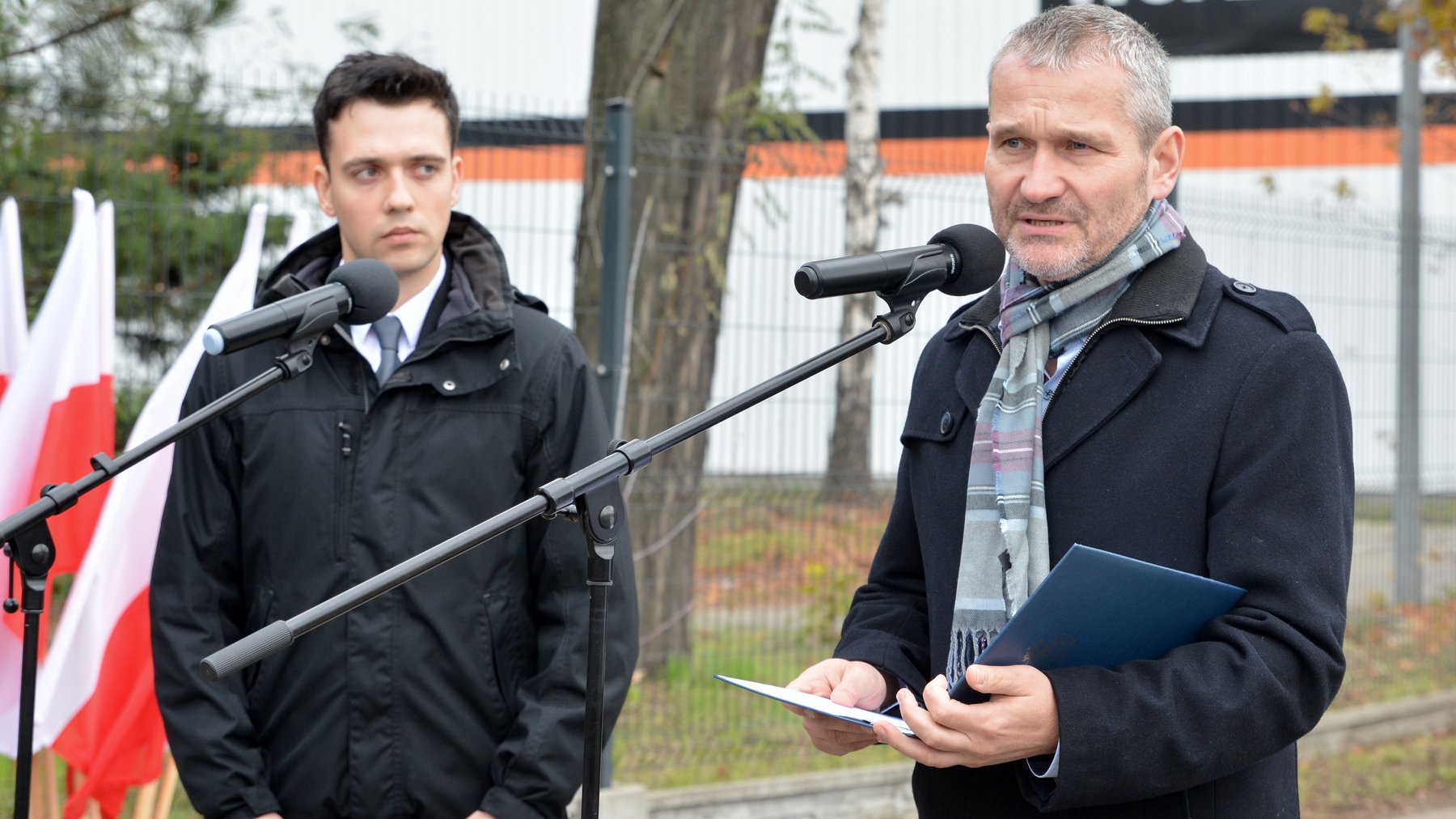 Obchody 80. rocznicy pierwszych transportów więźniów do obozu Lager Glowna odbyły się pod tablicą pamiątkową przy ul. Bałtyckiej