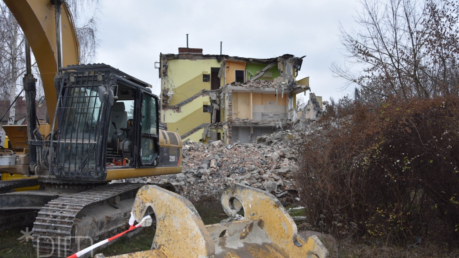 Wyburzenia budynków na trasie tramwaju na Naramowice fot. PIM