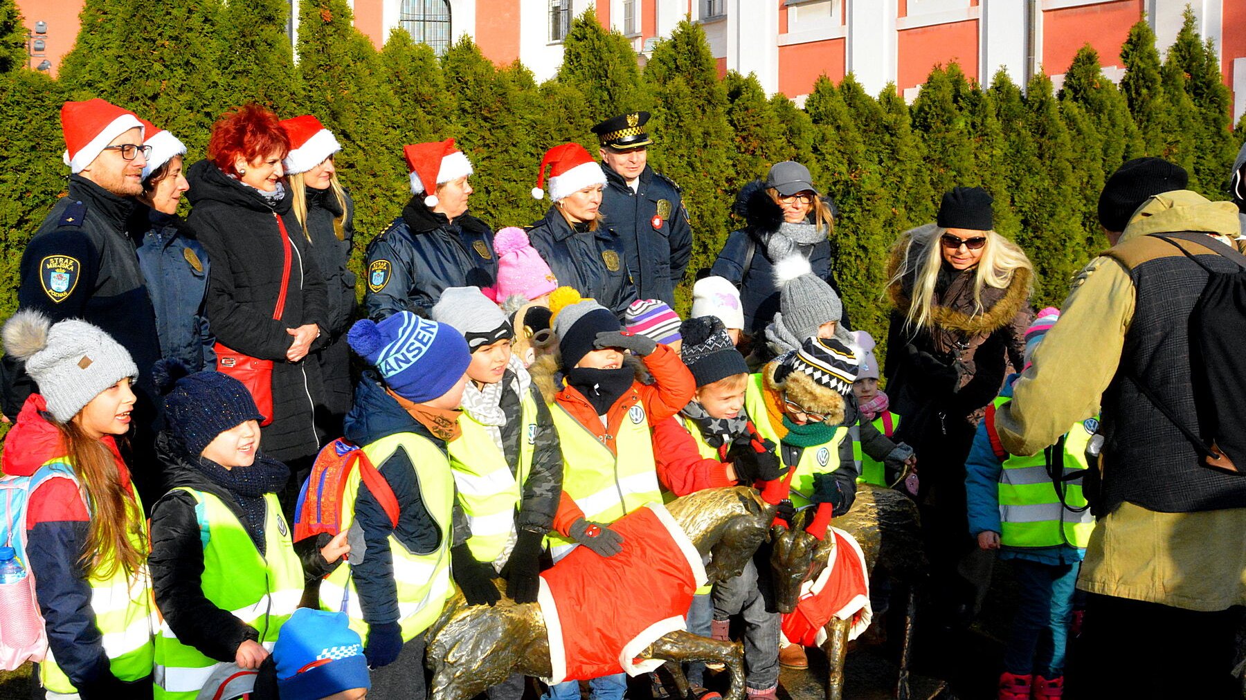 Koziołki w parku Chopina są już gotowe na święta