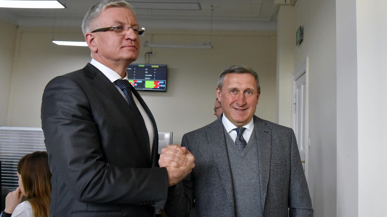 Z miejskiej infolinii mogą skorzystać również Ukraińcy zamieszkujący gminy powiatu poznańskiego - grafika artykułu
