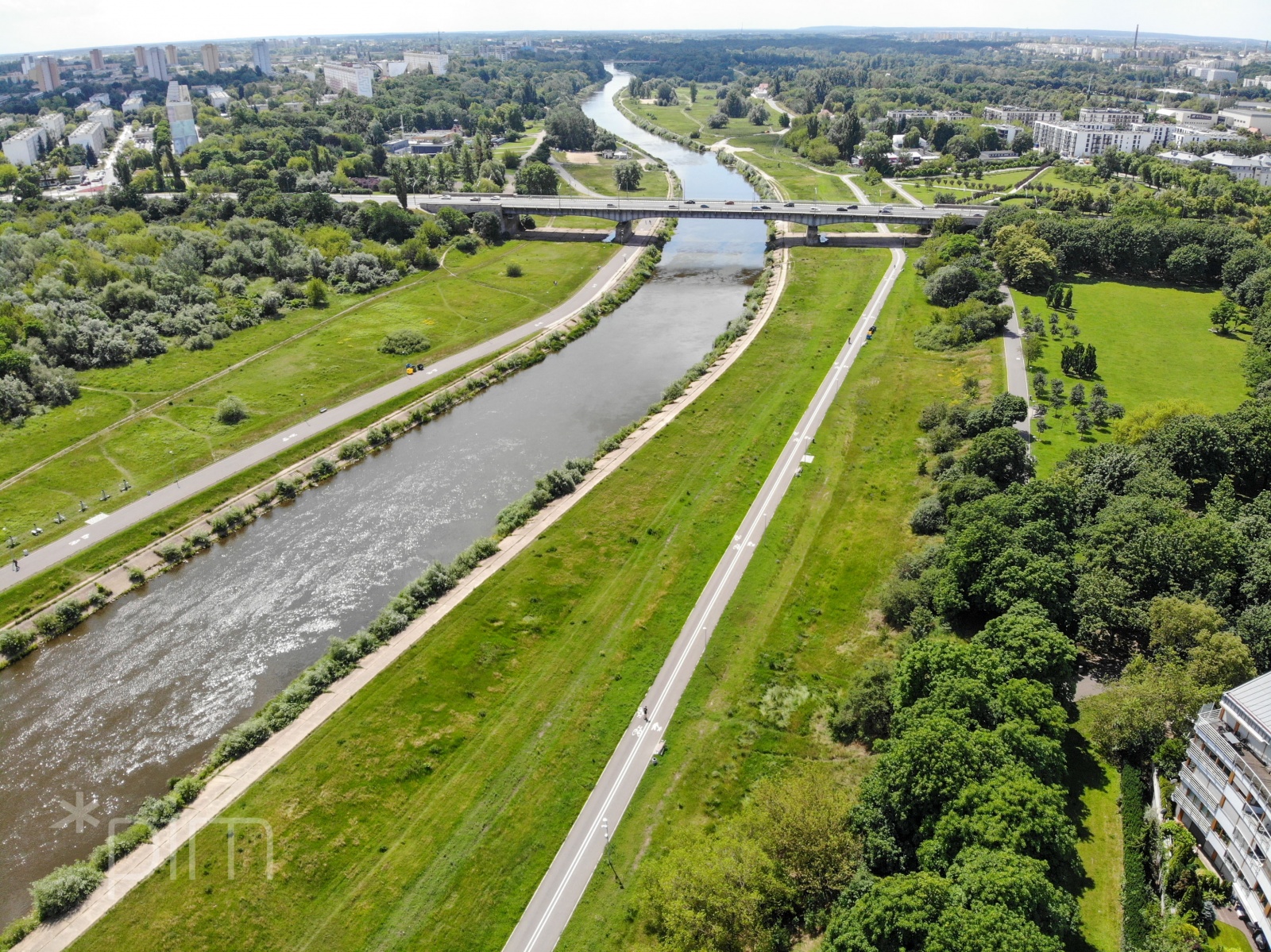 Przebudowy zostanie odcinek Wartostrady wzdłuż wschodniego brzegu rzeki (od strony Rataj), między mostami Królowej Jadwigi a Przemysła I fot. PIM - grafika artykułu