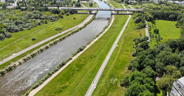 Przebudowy zostanie odcinek Wartostrady wzdłuż wschodniego brzegu rzeki (od strony Rataj), między mostami Królowej Jadwigi a Przemysła I fot. PIM