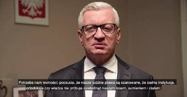 Screen z ekranu - zdjęcie przedstawia prezydenta Poznania, Jacka Jaśkowiaka.