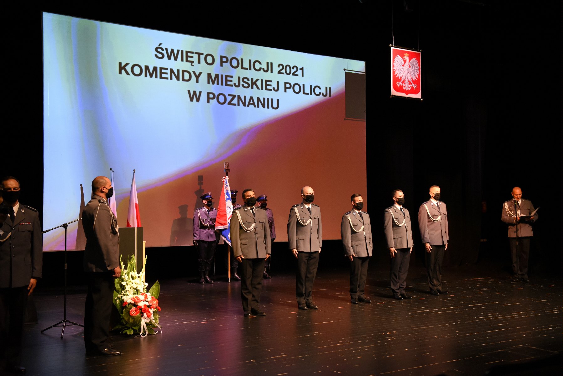 Galeria zdjęć przedstawia poznanskie obchody Święta Policji. - grafika artykułu