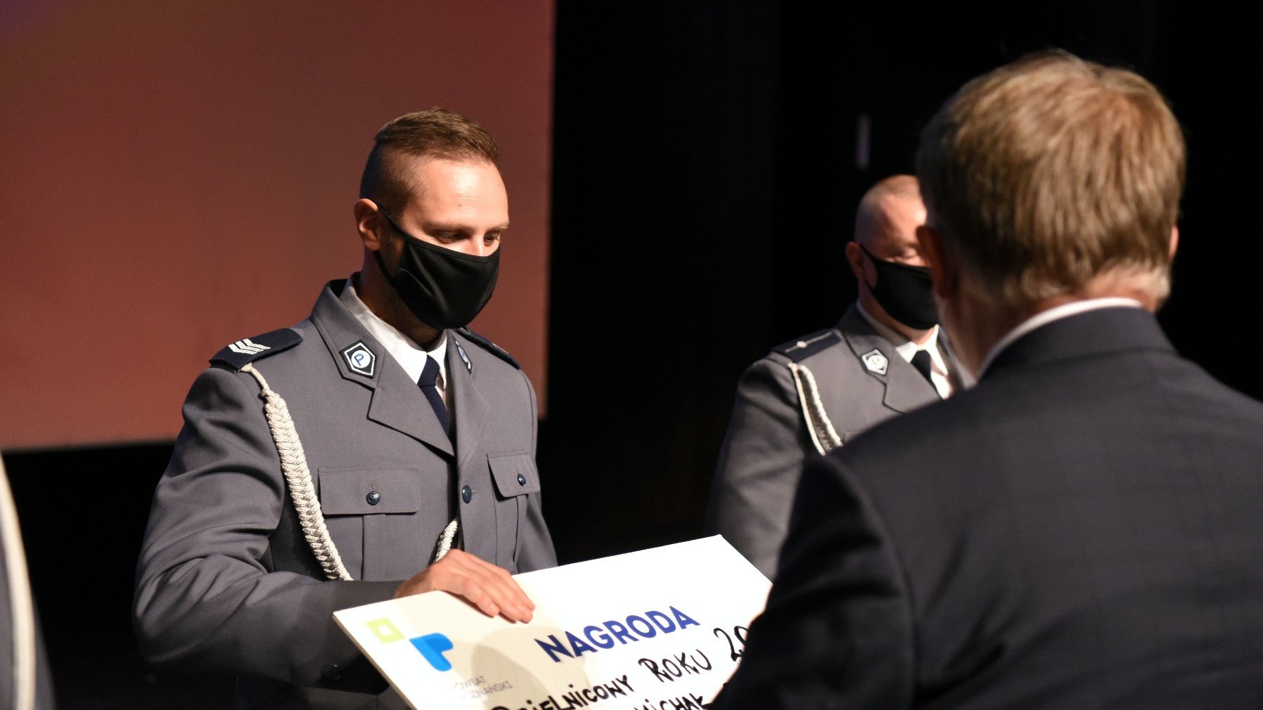 Galeria zdjęć przedstawia poznańskie obchody Święta Policji.