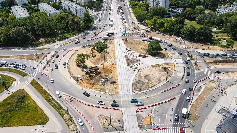 Zdjęcie ronda Rataje z lotu ptaka - grafika artykułu