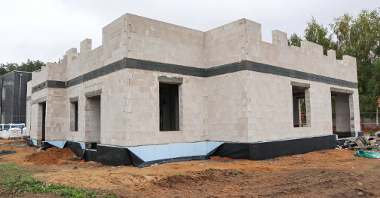 Zdjęcia z budowy nowych domów wychowawczych przy ul. Perzyckiej