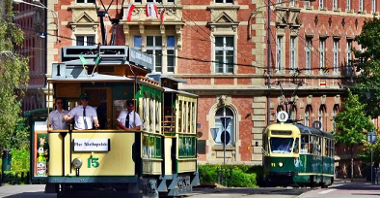 Historyczne tramwaje na placu Cyryla Ratajskiego