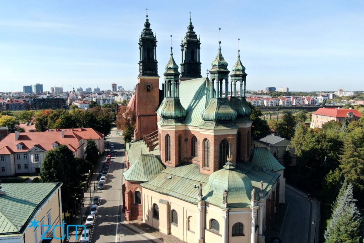 Poznańska Katedra - grafika artykułu