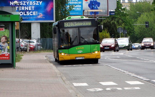 Autobus linii nr 190 - grafika artykułu