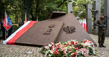 Galeria zdjęć przedstawia poznańskie obchody 83. rocznicy powstania Polskiego Państwa Podziemnego.