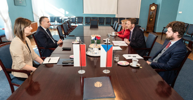 Galeria zdjęć przedstawia wizytę ambasadora Czech w Urzędzie Miasta Poznania.