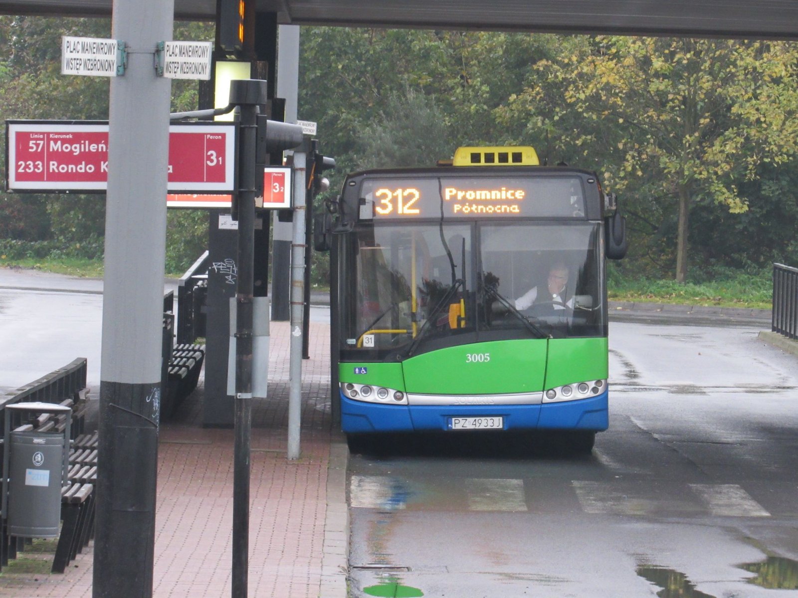 Autobus linii 312 - grafika artykułu