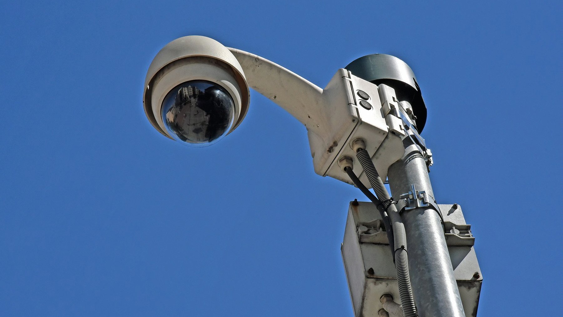 Kamera monitoringu miejskiego - grafika artykułu