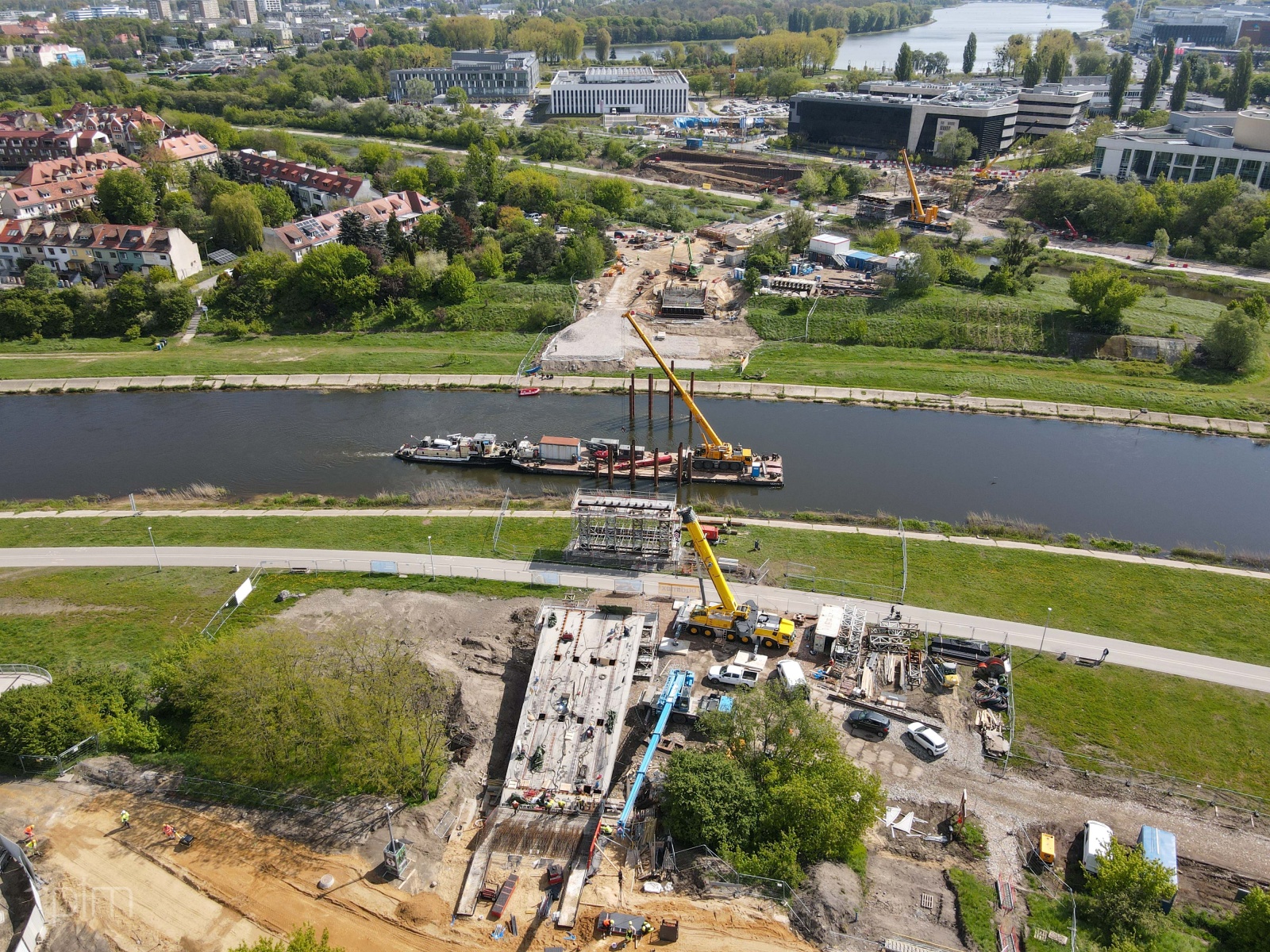 Galeria zdjęć z postępu pracy przy budowie mostów Berdychowskich - grafika artykułu