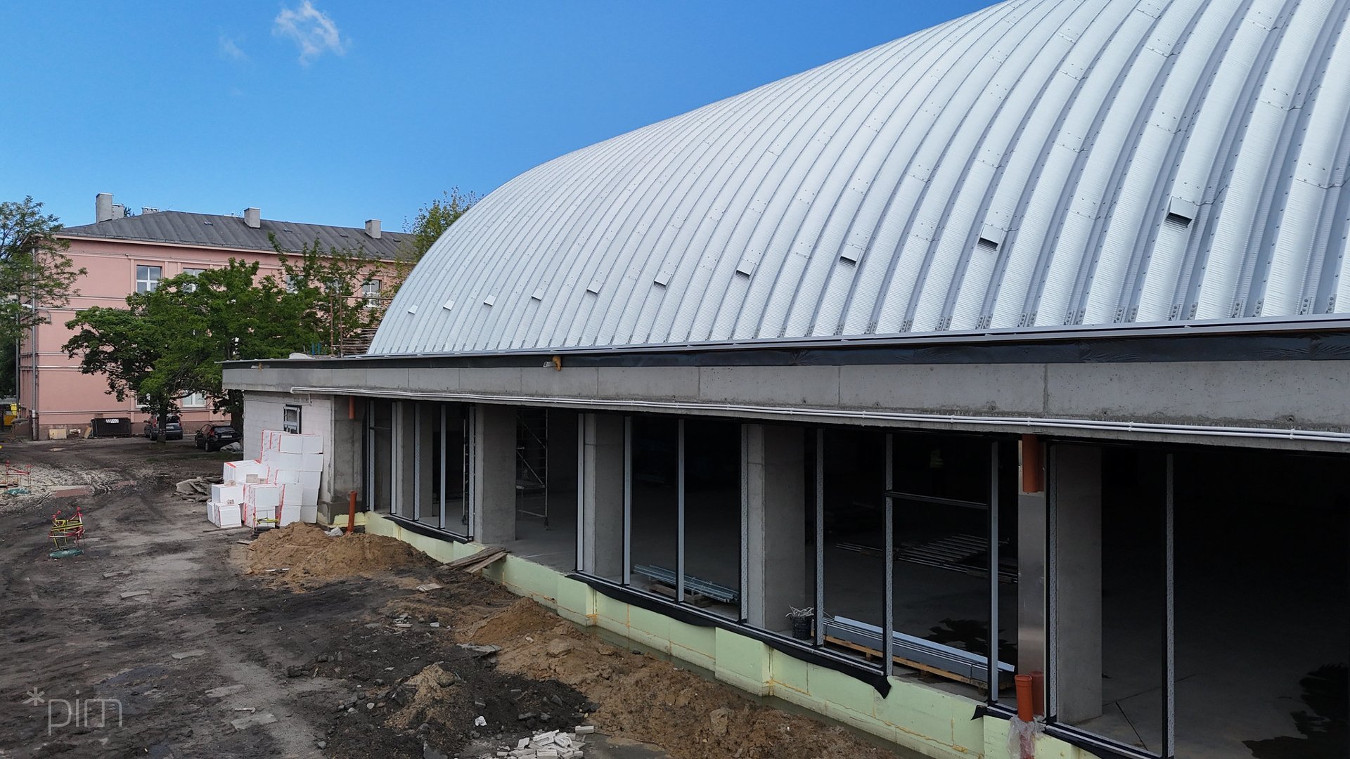Galeria zdjęć z budowanej na Łazarzu hali sportowej
