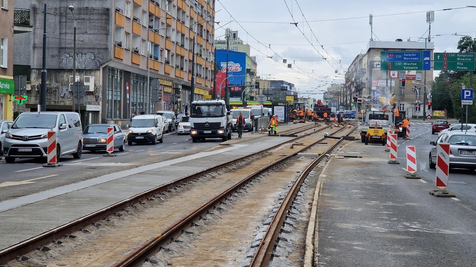 Zdjęcie prac przy remoncie torowiska przy ul. Głogowskiej