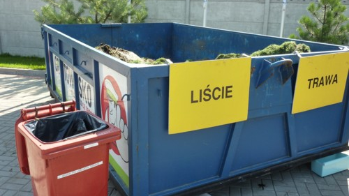 Pojemnik na odpady zielone (fot. ZZO) - grafika artykułu