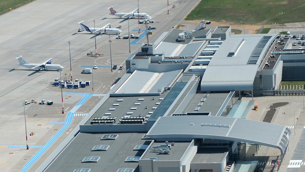 Port Lotniczy Ławica - grafika artykułu