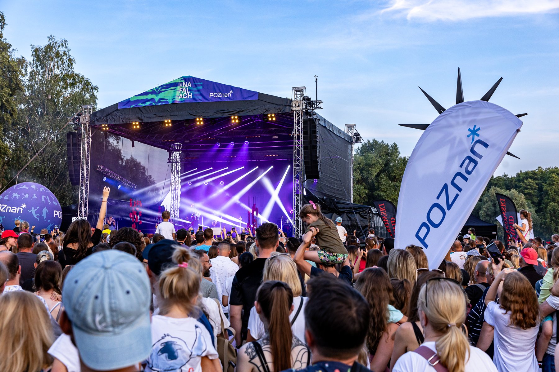 Scena cyklu Na Falach nad Jeziorem Strzeszyńskim