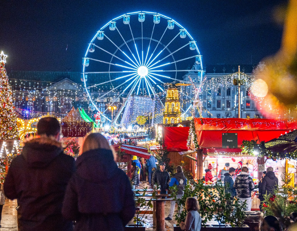 Zdjęcie jarmarku na placu Wolności