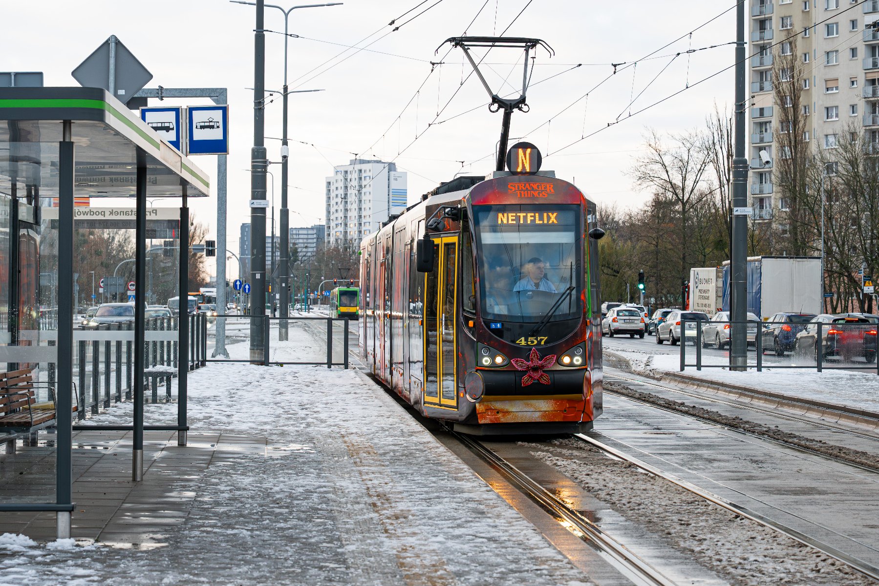 З четверга, 27 листопада, по Познані курсуватиме трамвай «Stranger Things 5»