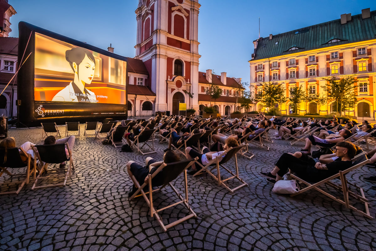 Kino at Wolny