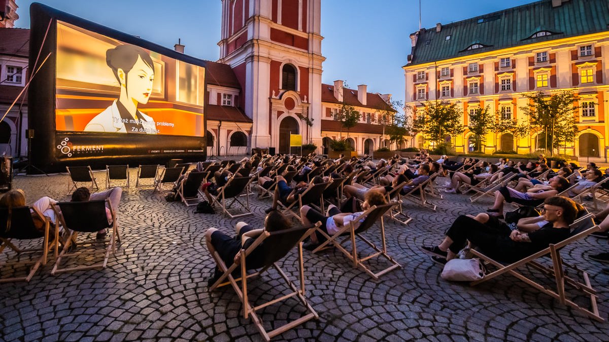 Kino na Wolnym
