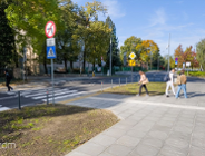 Nowe chodniki i zieleń w mieście