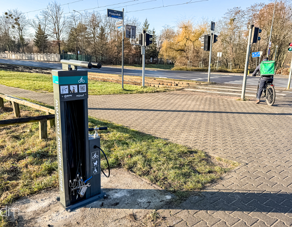 Nowe stacje napraw rowerów