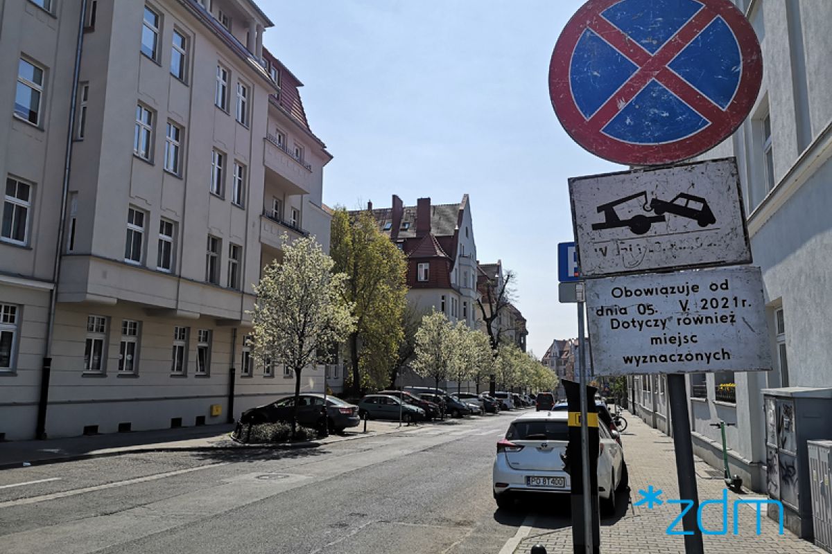 Strefa płatnego parkowania - prace na Łazarzu - grafika artykułu