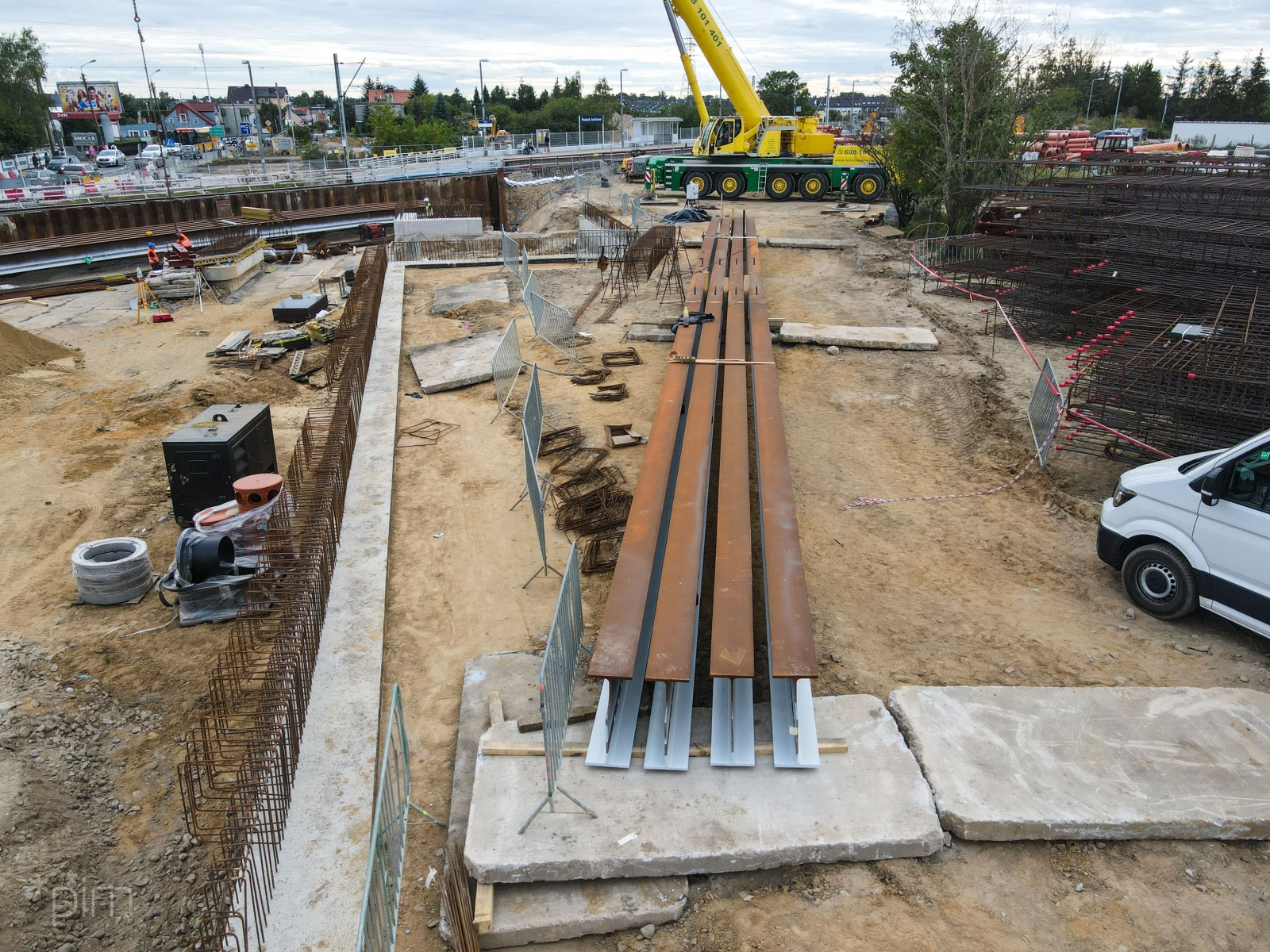 Budowa pierwszego wiaduktu nad ul. Grunwaldzką (foto: PIM) - grafika artykułu