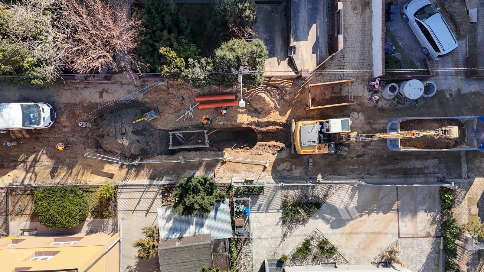 Przebudowa ulicy widziana z lotu ptaka - grafika artykułu