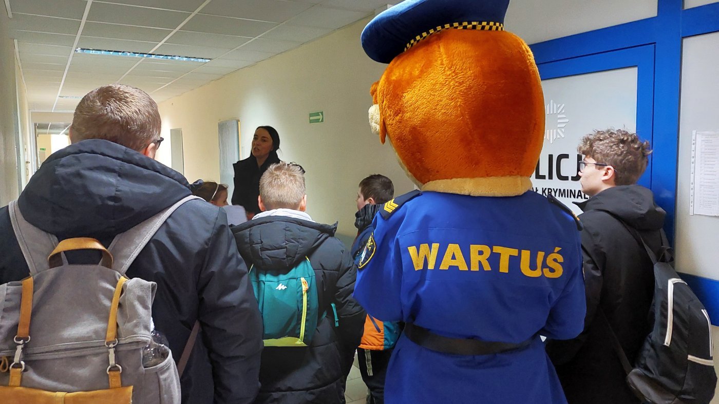 poznanie miejsc pracy policjantów